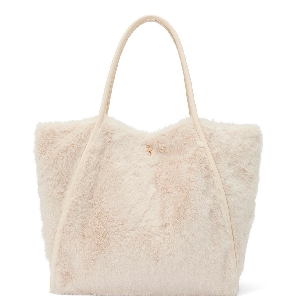 NWT Victoria's Secret Ivory Cream Luxe Fuzzy Soft Faux Fur Tote Travel Bag 2025 - Picture 3 of 9